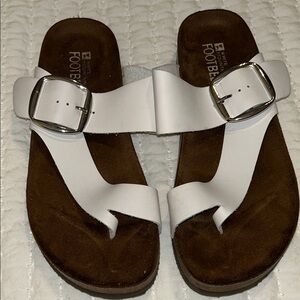 White Mountain Leather Women's Sandals
